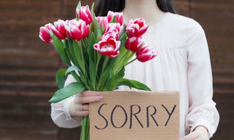 اعتذار الزوج رسالة للاعتذار للزوج للزوجه له مسج من