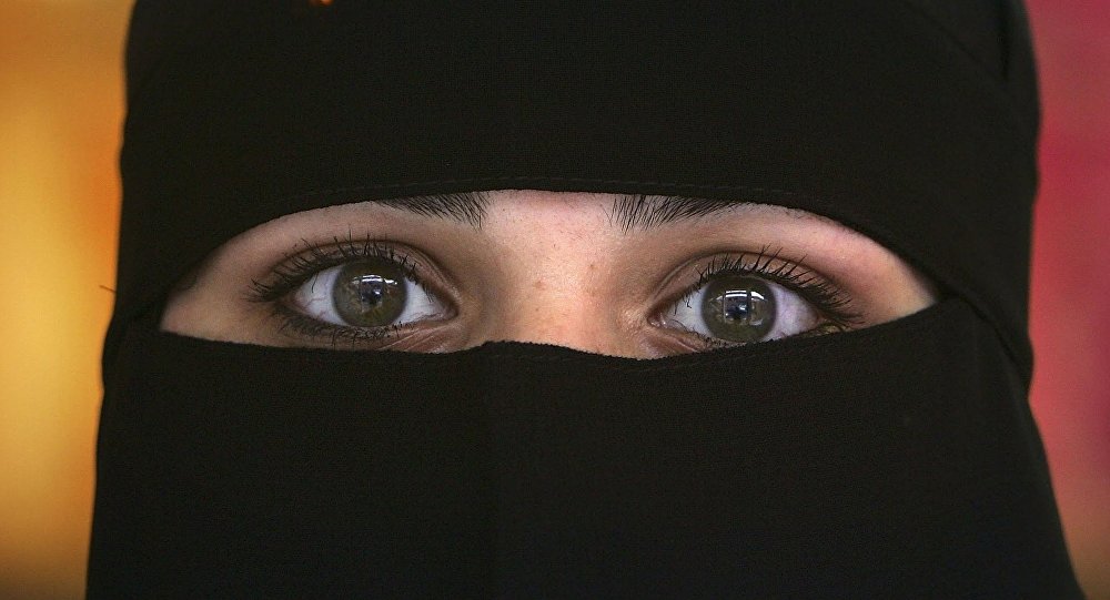 السعودى النقاب بنات سعوديات للبنات منقبات