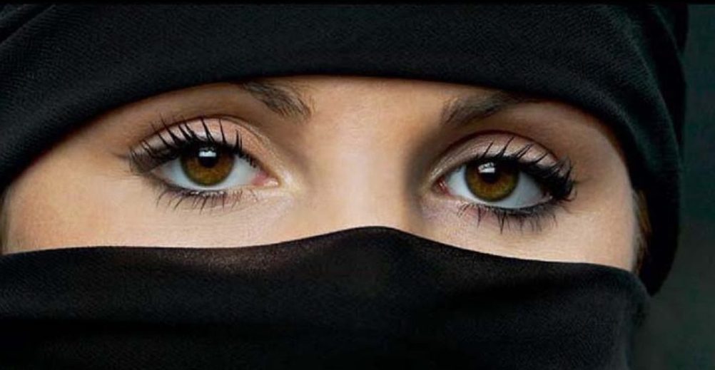 اجمل العيون النقاب بالنقاب جمال عيون من وابرازها