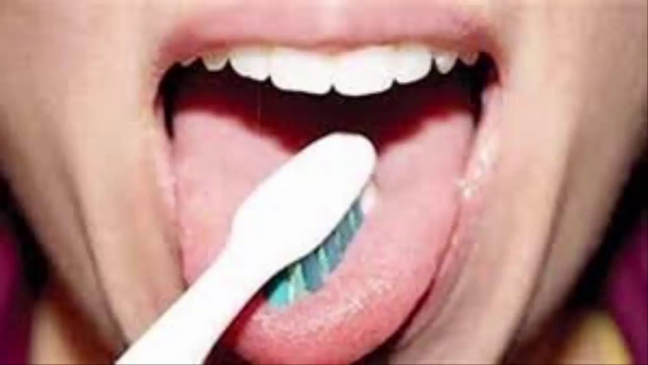 الرائحة الفم القضاء الكريهة المعدة الناتجة بسبب رائحة علاج علي كيفية من