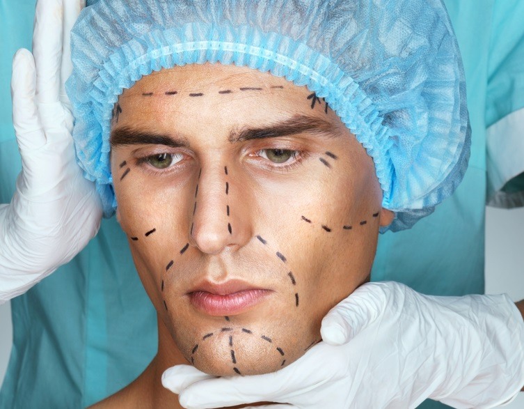 التخلص الكبر الوجه تجميل ظهور عمليات في للرجال معالم