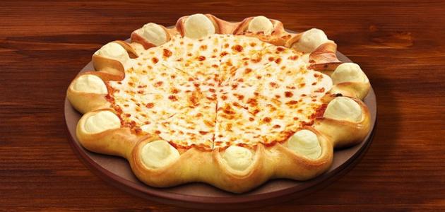 اجمل اطعم البيتزا البيضاء بالجبنة بيتزا تكليها حياتك طريقة عمل في ممكن