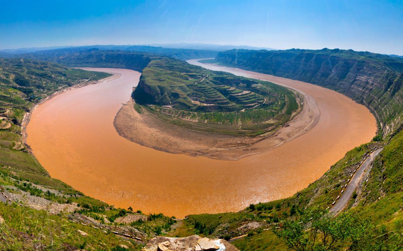 اطول الارض العالم على في ماهو موجود نهر وجه